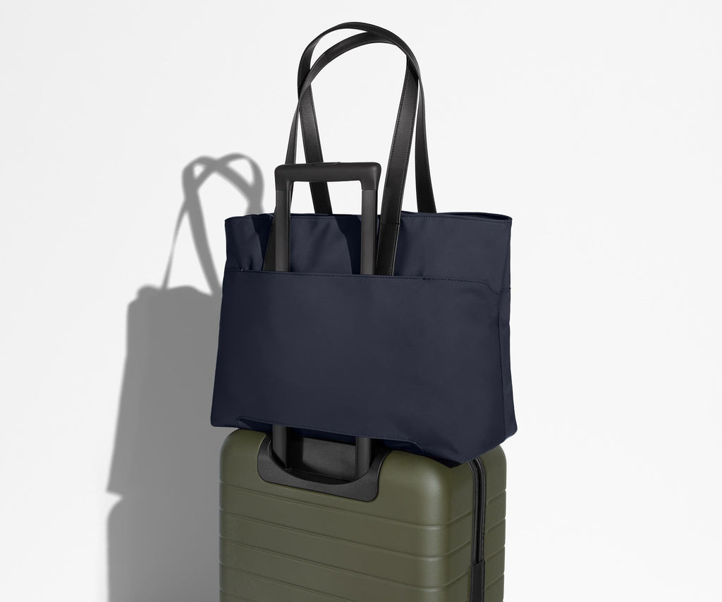 Away The Everywhere Tote Tote Bag - Navy Blue
