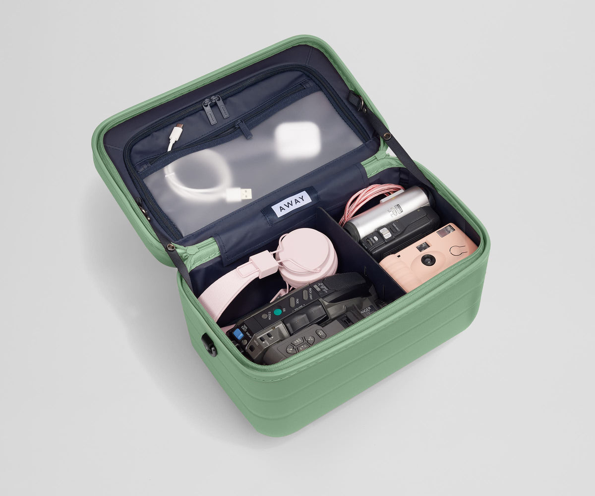 Away The Train Case Toiletry Bag - Sea Green