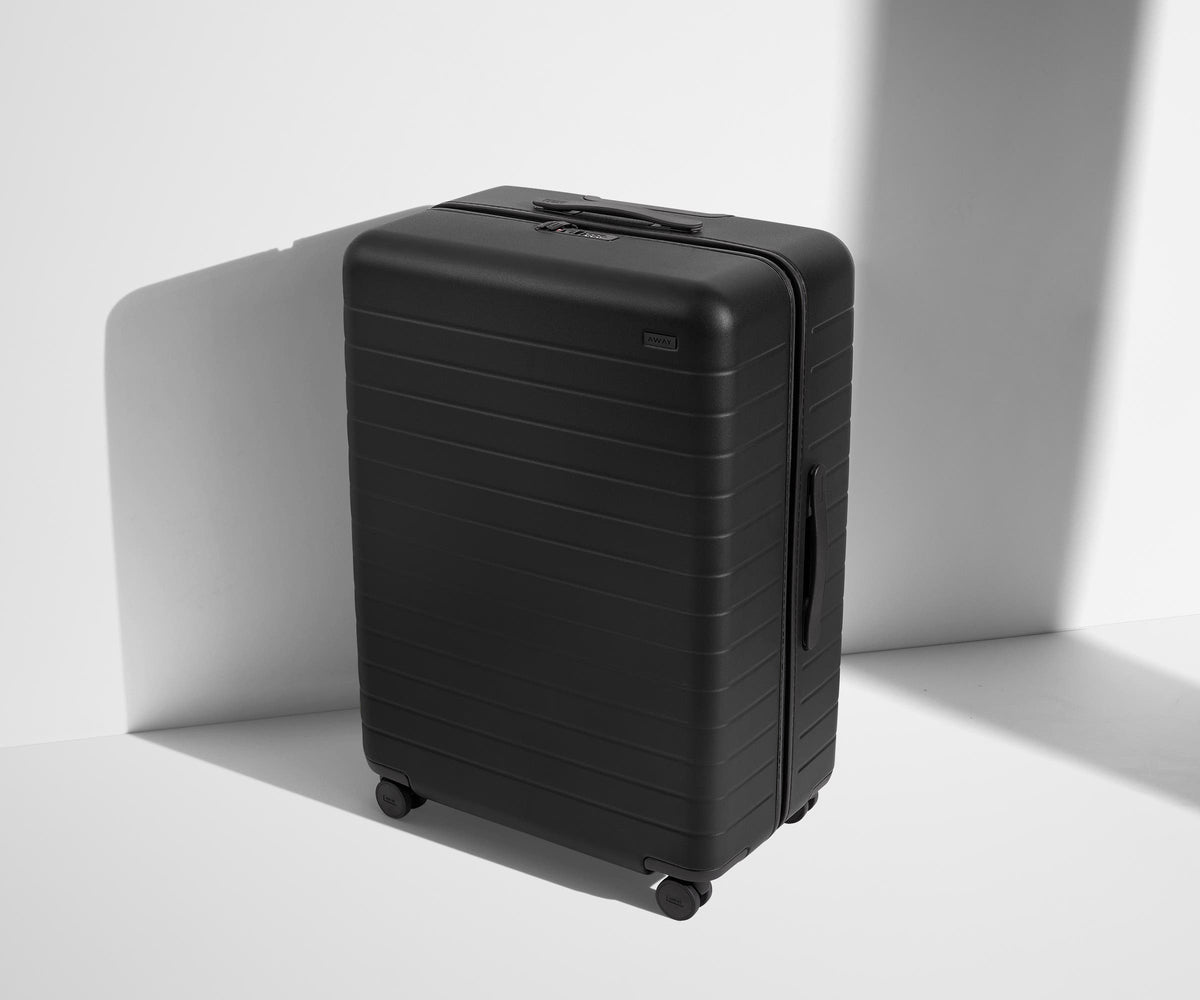 Away The Large Suitcase - Jet Black