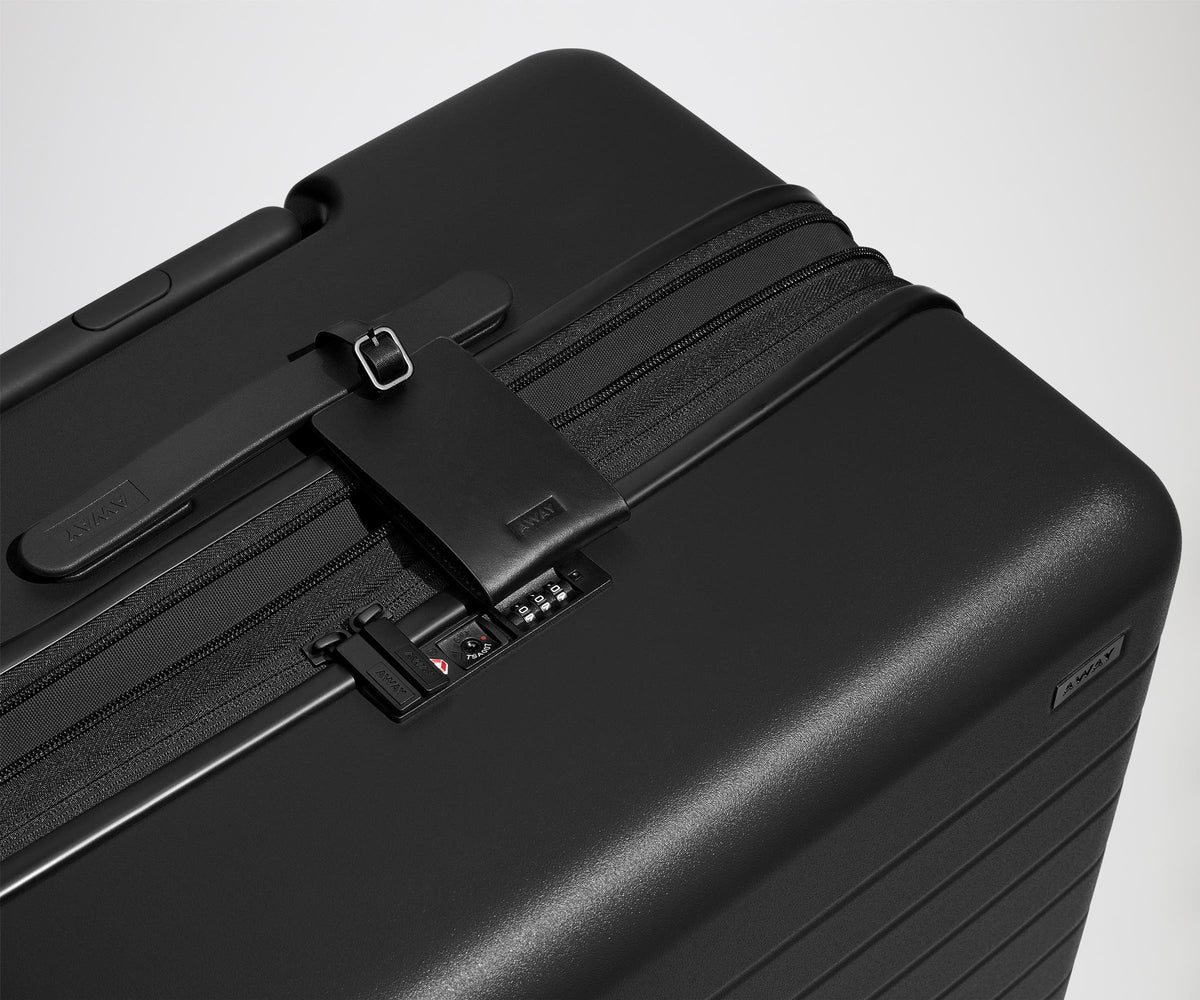 Away The Large Flex Suitcase - Jet Black (DTM)