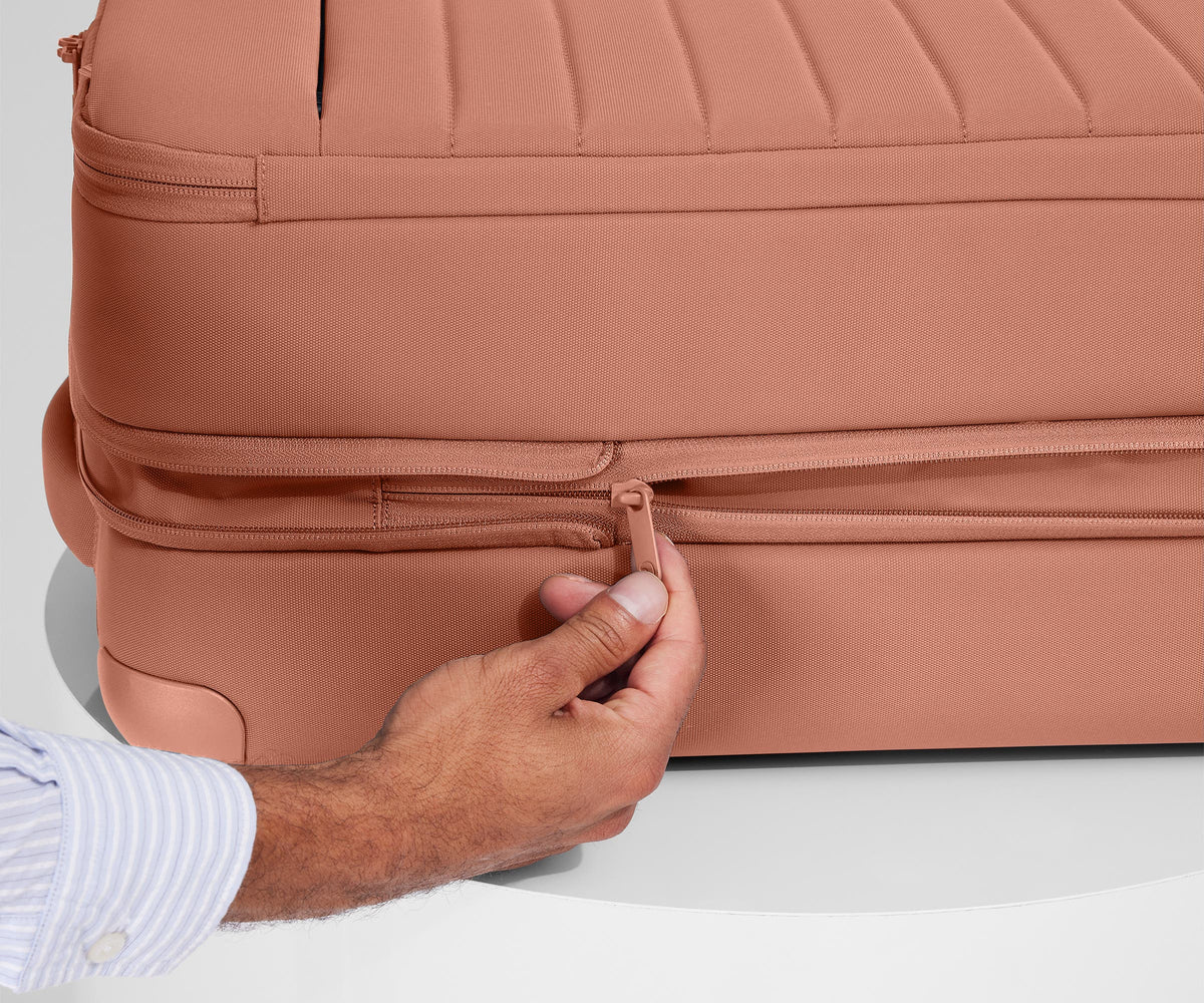 Away Softside Large Suitcase - Clay Pink