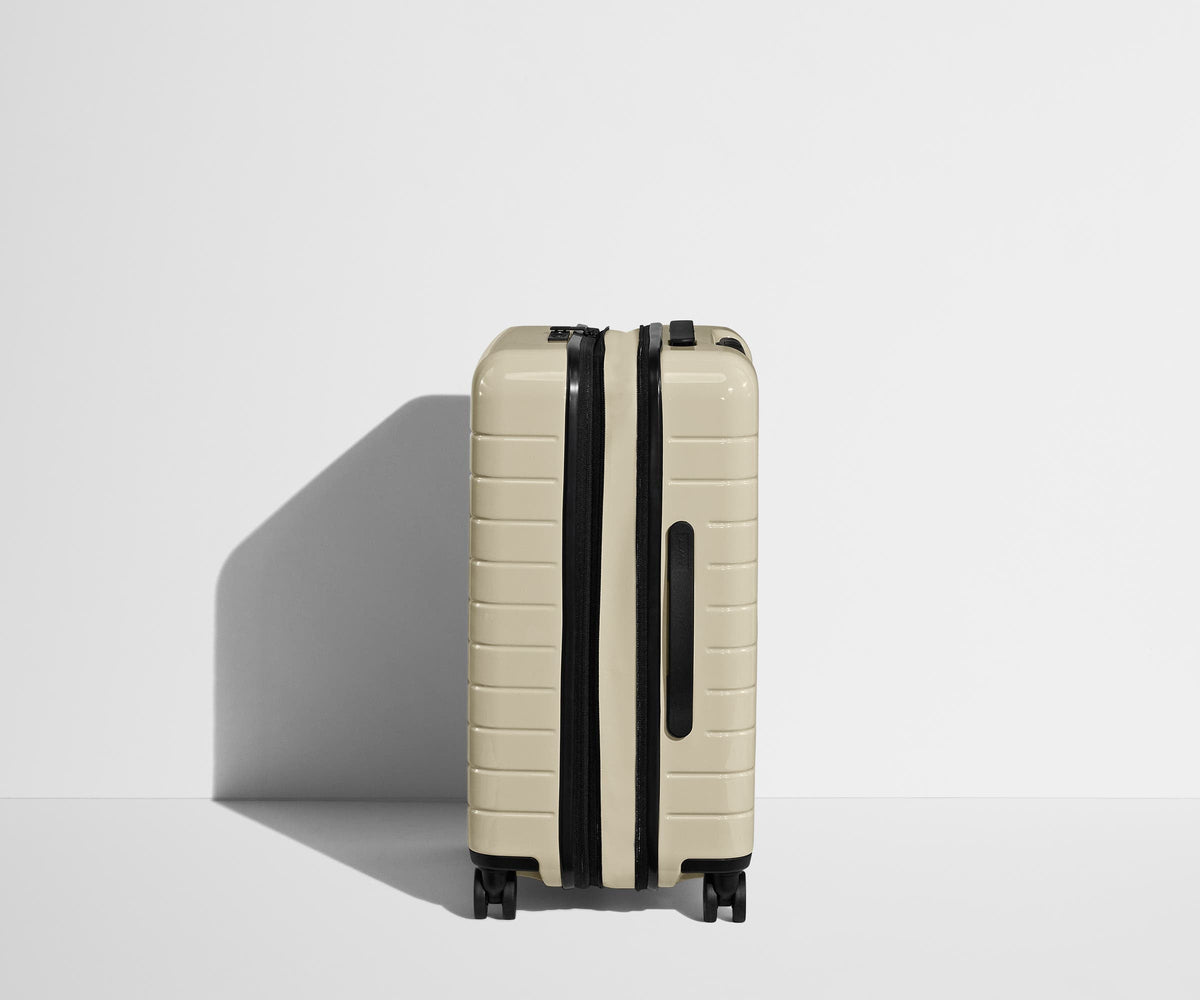 Away The Bigger Carry-On Flex Suitcase - Salt White (Gloss)