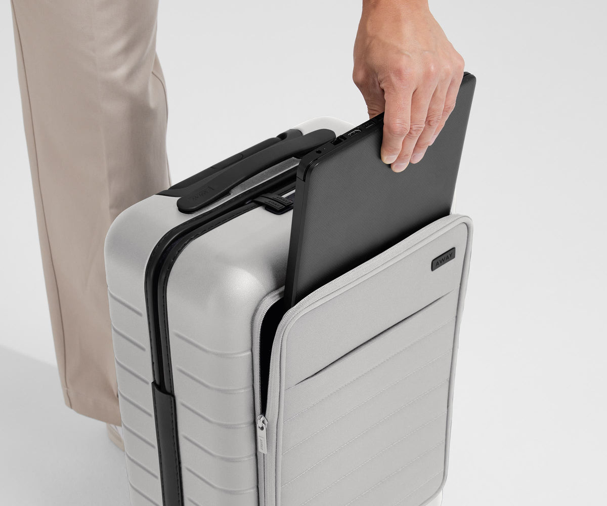 Away The Executive Carry-On Suitcase - Cloud Gray