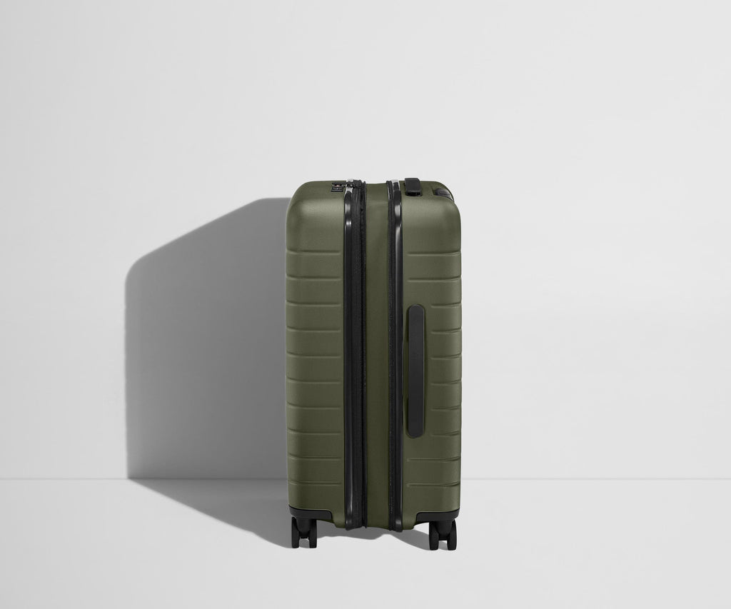 Away Celebration Bundle Garment Bag