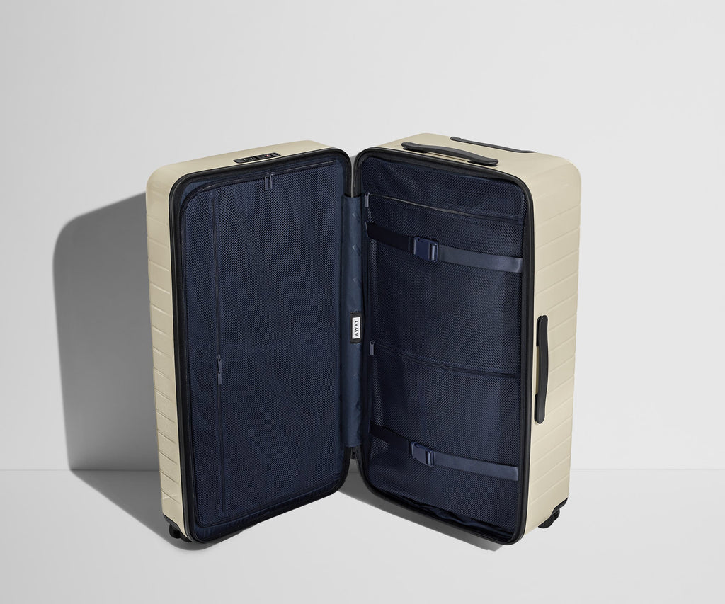 Away The Trunk Suitcase - Salt White (Gloss)