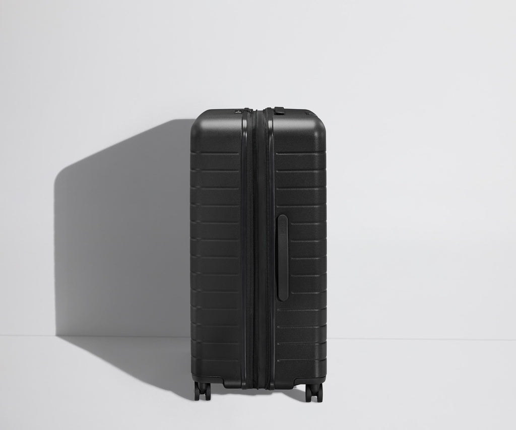Away The Large Flex Suitcase - Jet Black