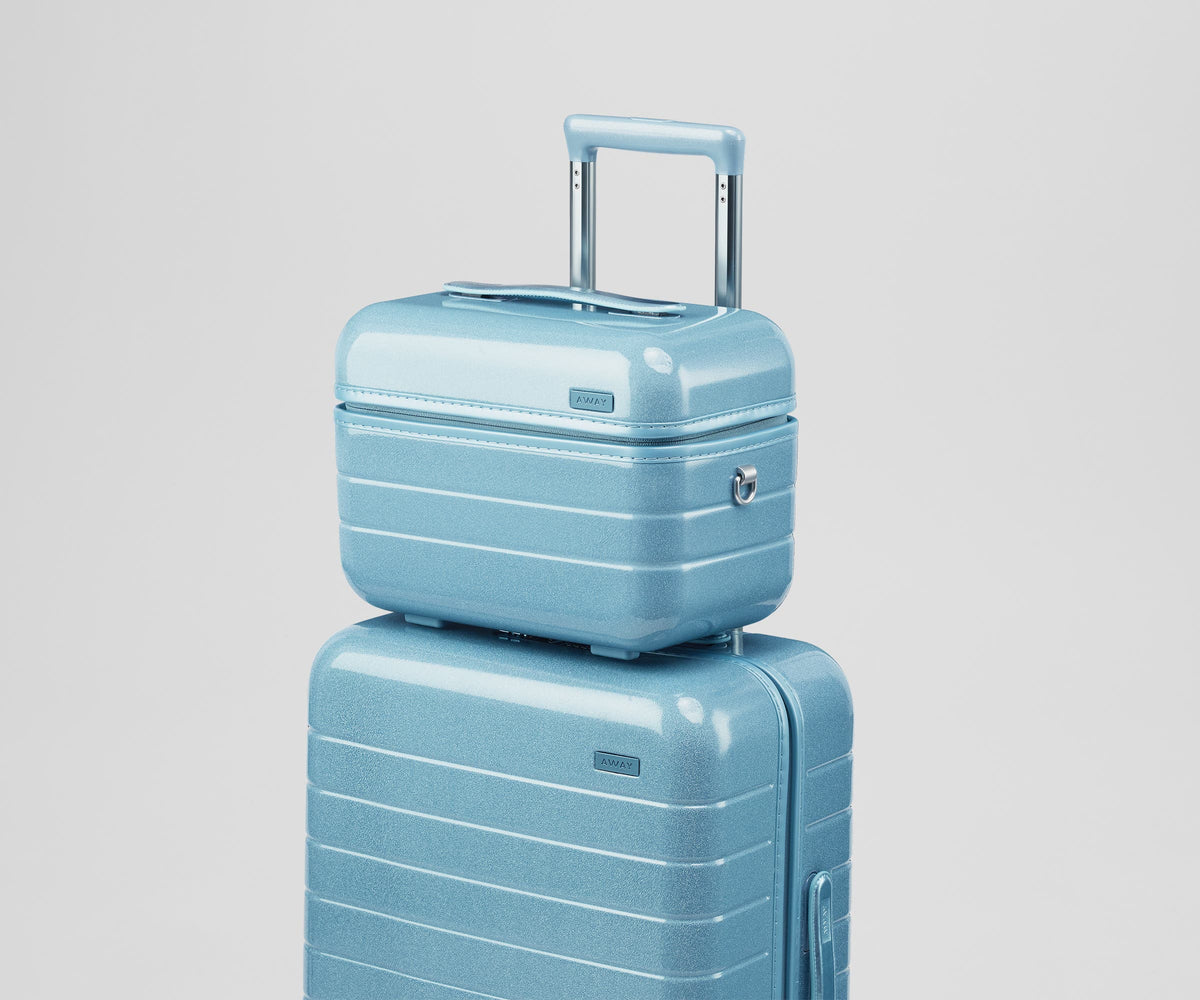 Away The Train Case Toiletry Bag - Galaxy Blue