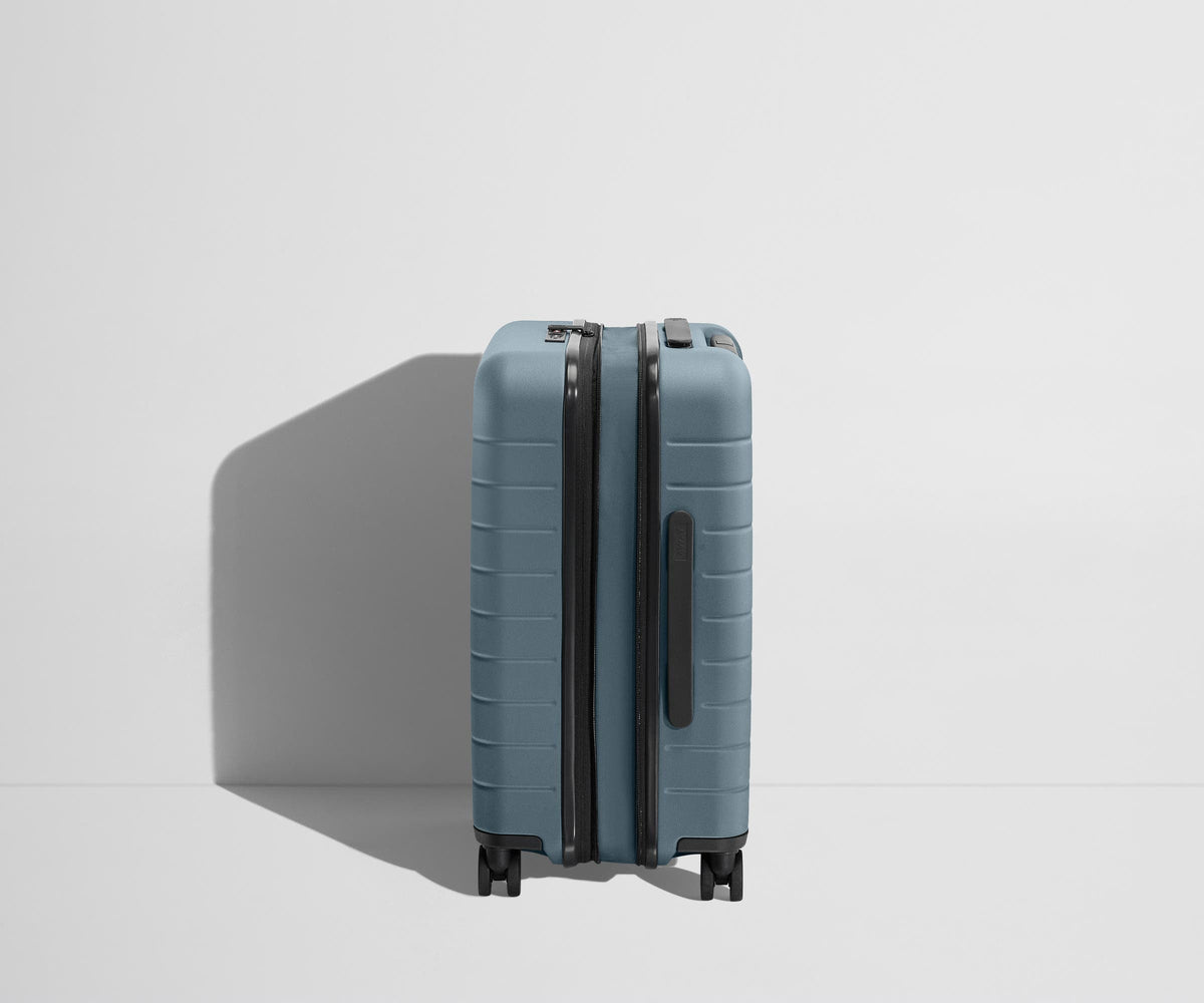 Away The Carry-On Flex Suitcase - Coast Blue (DTM)