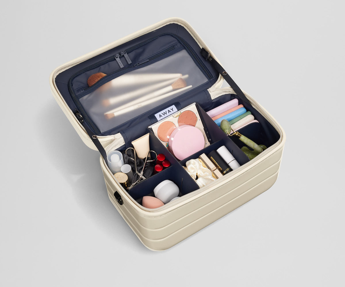 Away The Train Case Toiletry Bag - Salt White (Gloss)