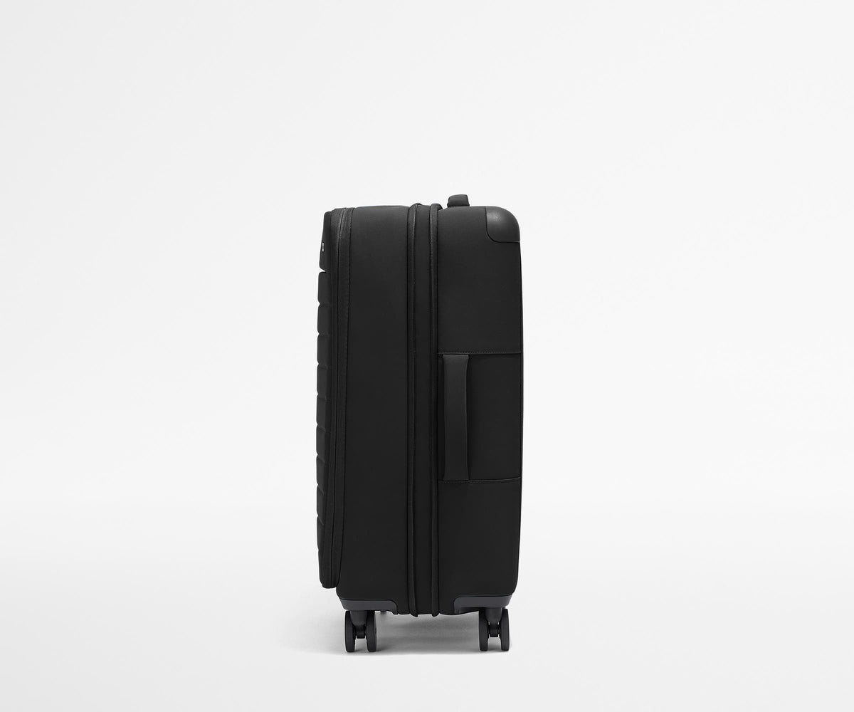 Away Softside Medium Suitcase - Jet Black