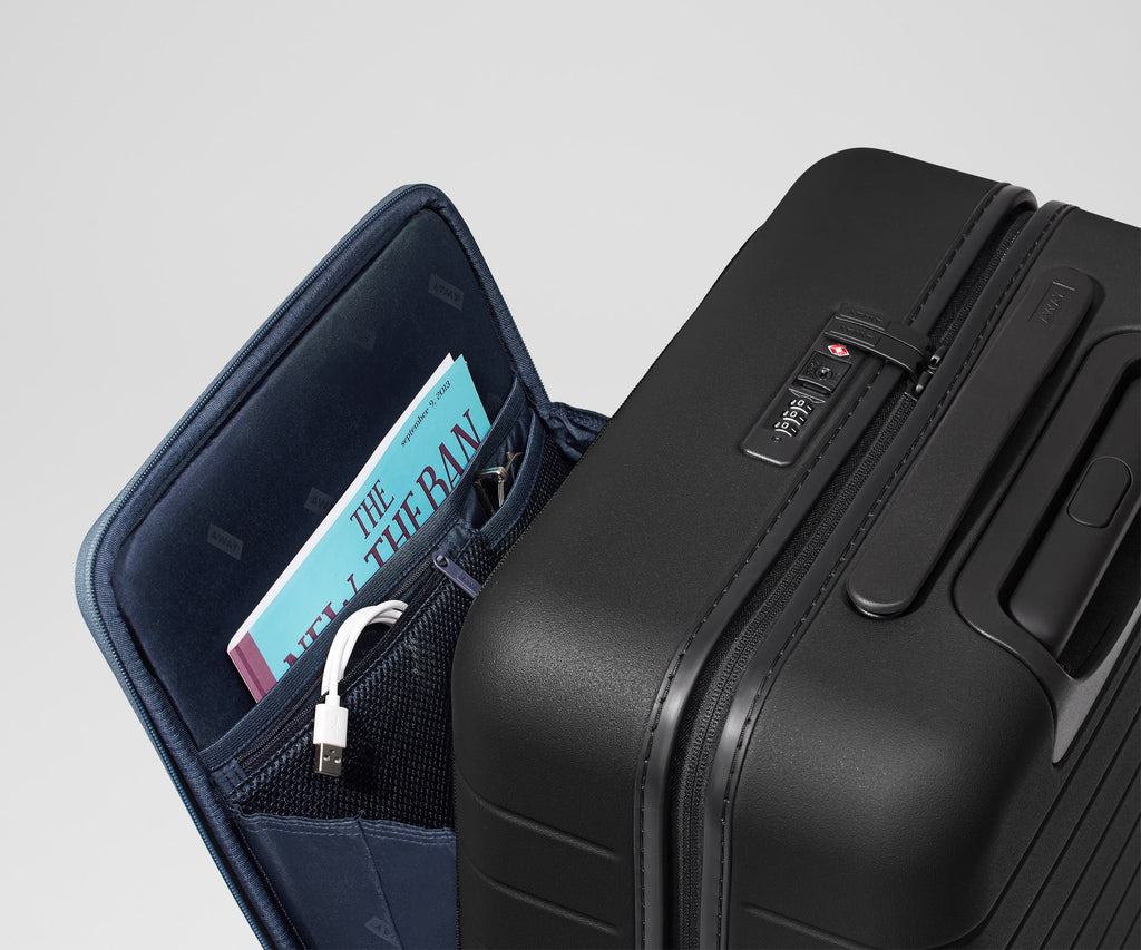 Away The Executive Bigger Carry-On Suitcase - Jet Black