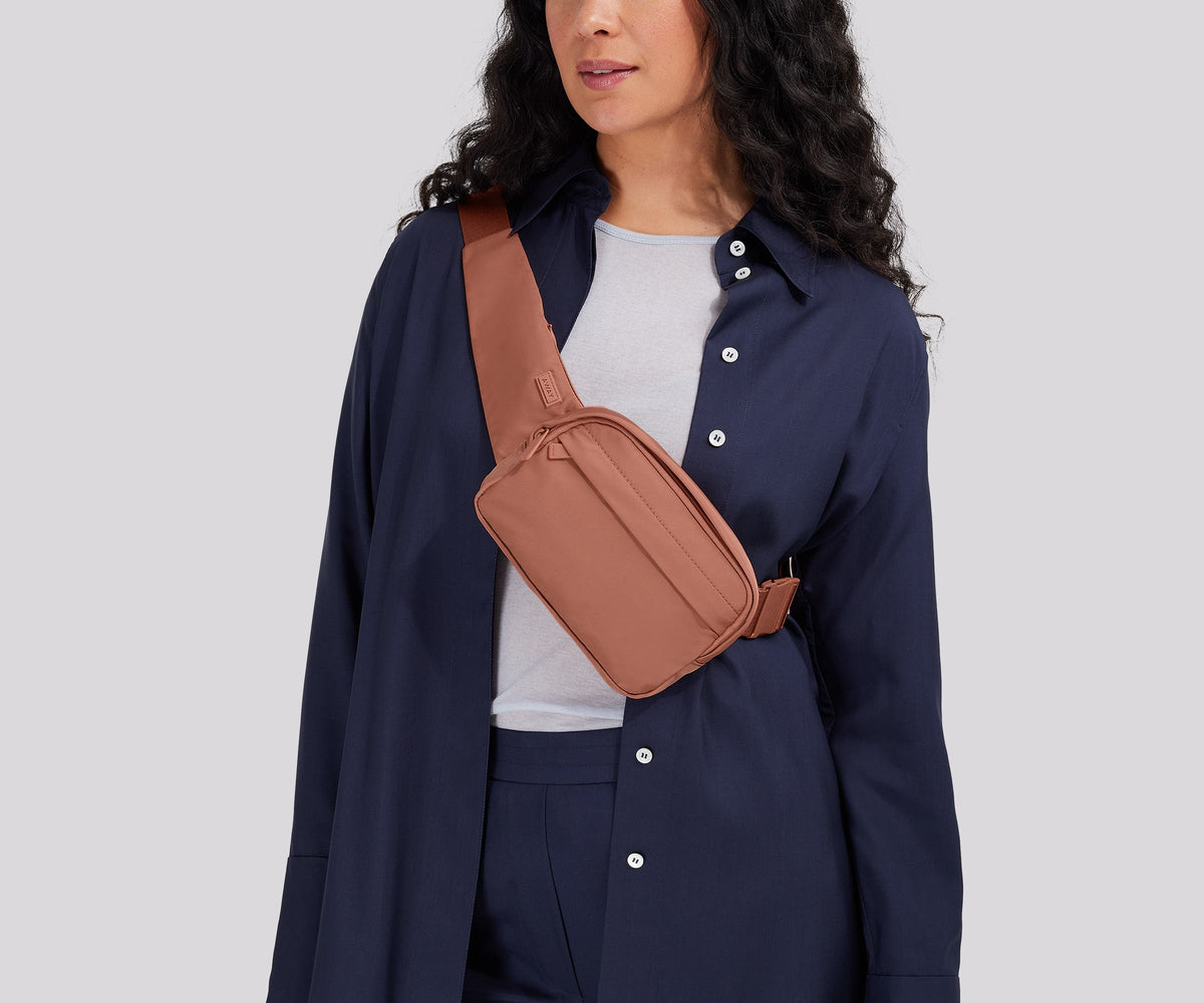 Away Featherlight Sling Bag Crossbody Bag - Clay Pink