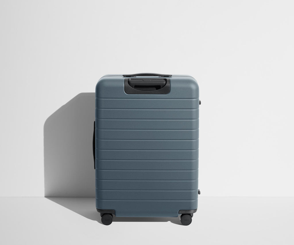 Away The Medium Suitcase - Coast Blue