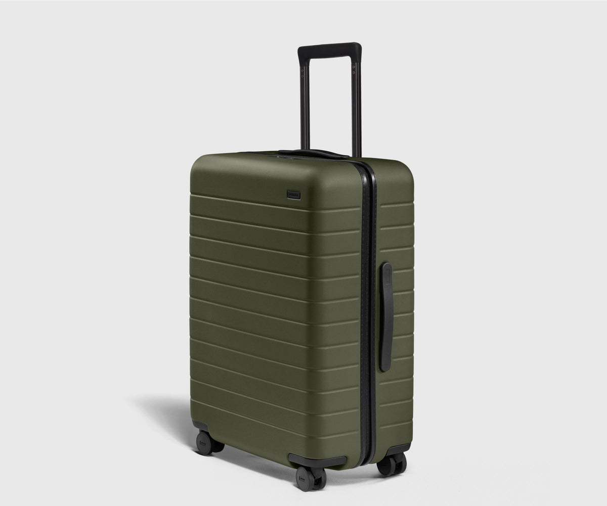 Away The Medium Suitcase - Olive Green