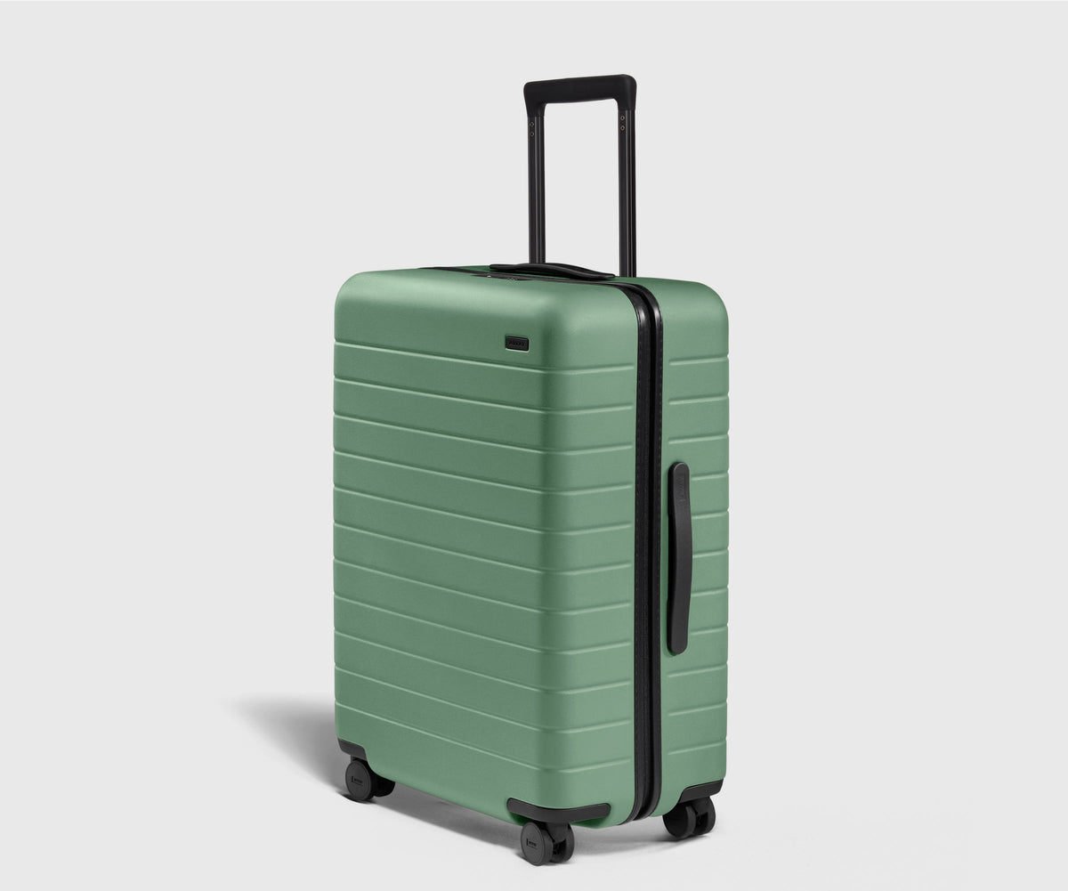 Away The Medium Suitcase - Sea Green