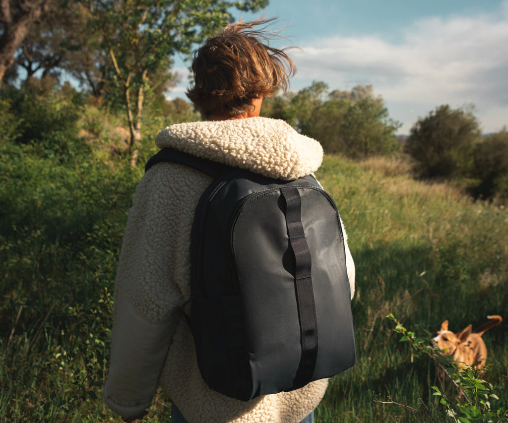 Away Active Backpack 26L in Navy Blue