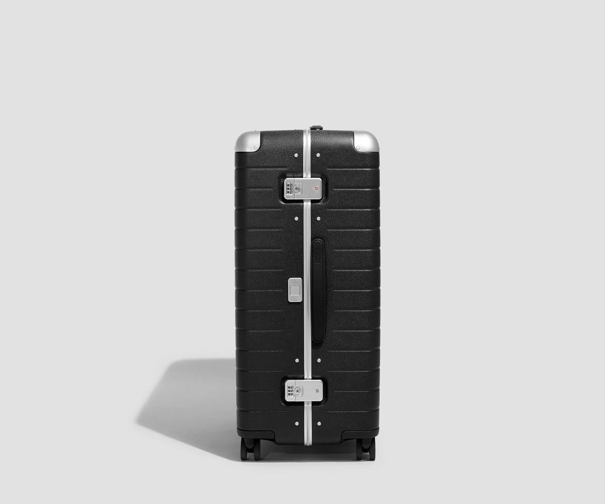 Away The Aluminum Edge Large Suitcase - Jet Black