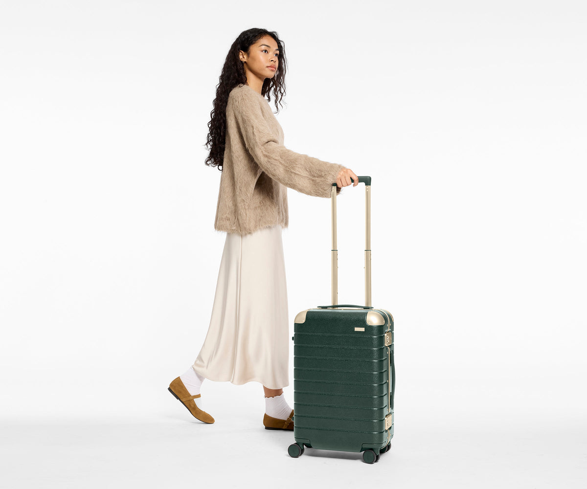 Away The Aluminum Edge Carry-On Suitcase - Ivy Green