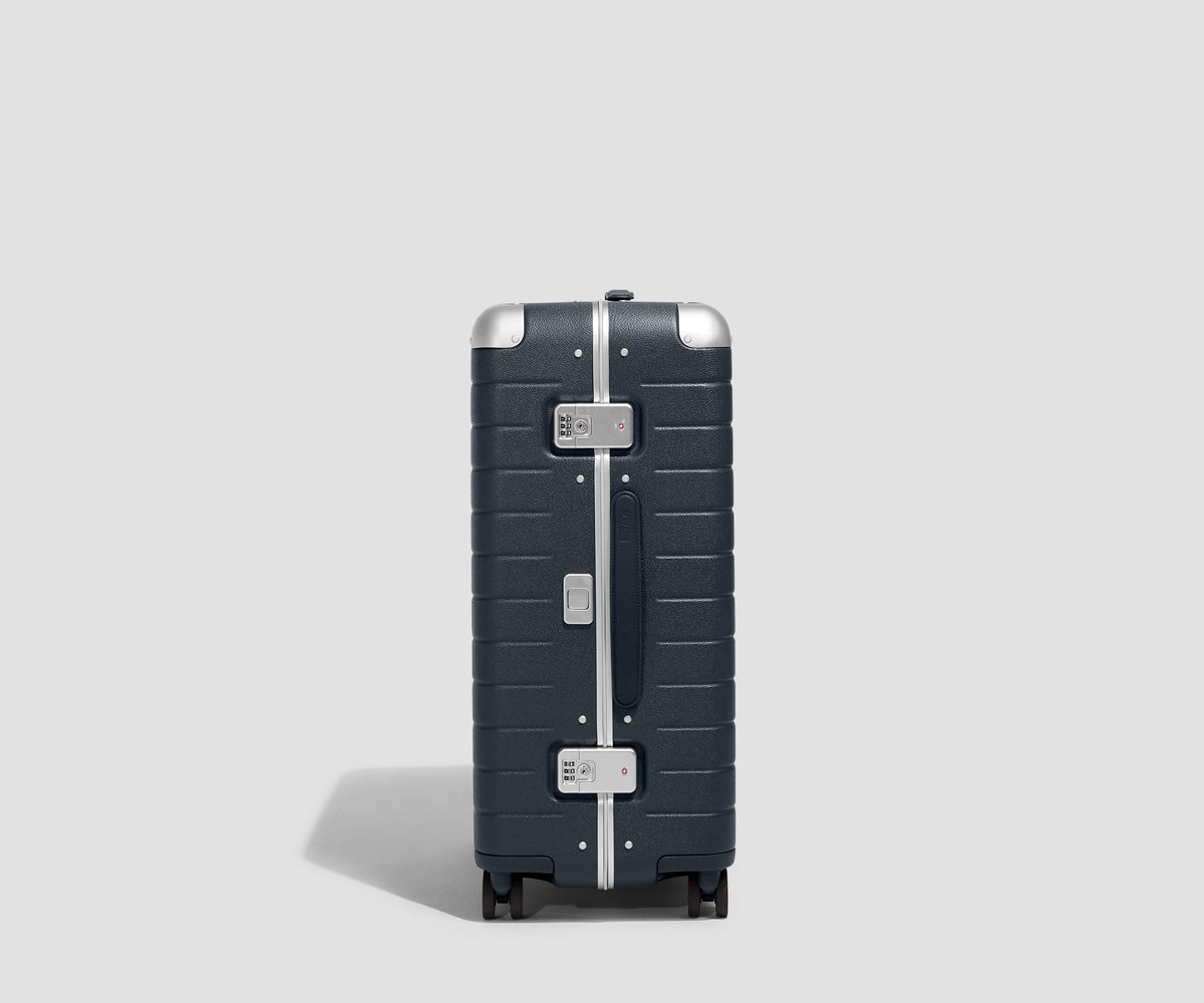Away The Aluminum Edge Medium Suitcase - Navy Blue