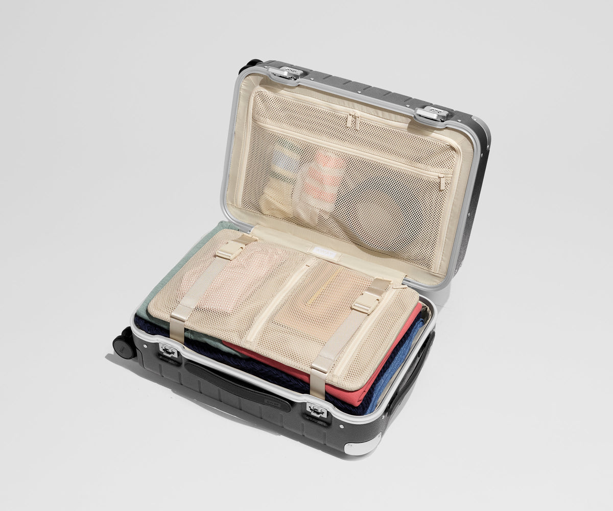 Away The Aluminum Edge Carry-On Suitcase - Jet Black