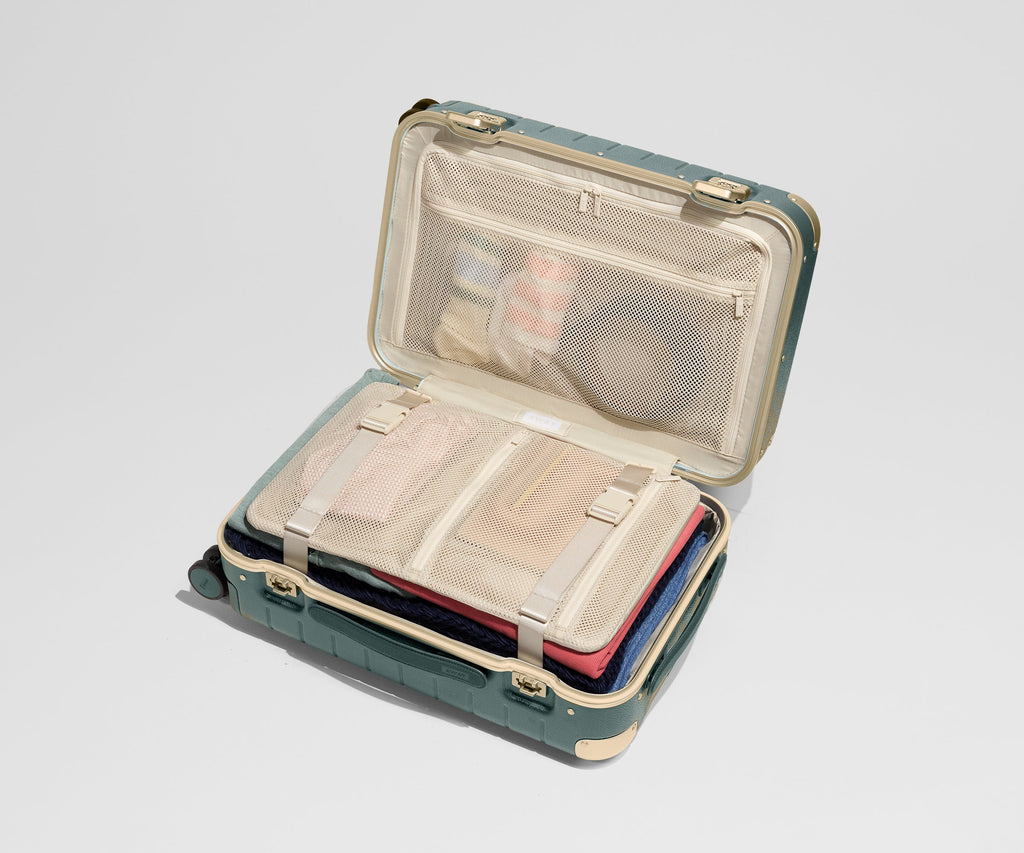 Away The Aluminum Edge Carry-On Suitcase - Ivy Green