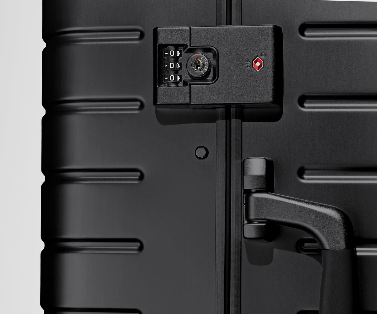 Away The Medium: Aluminum Edition Suitcase - Onyx Black