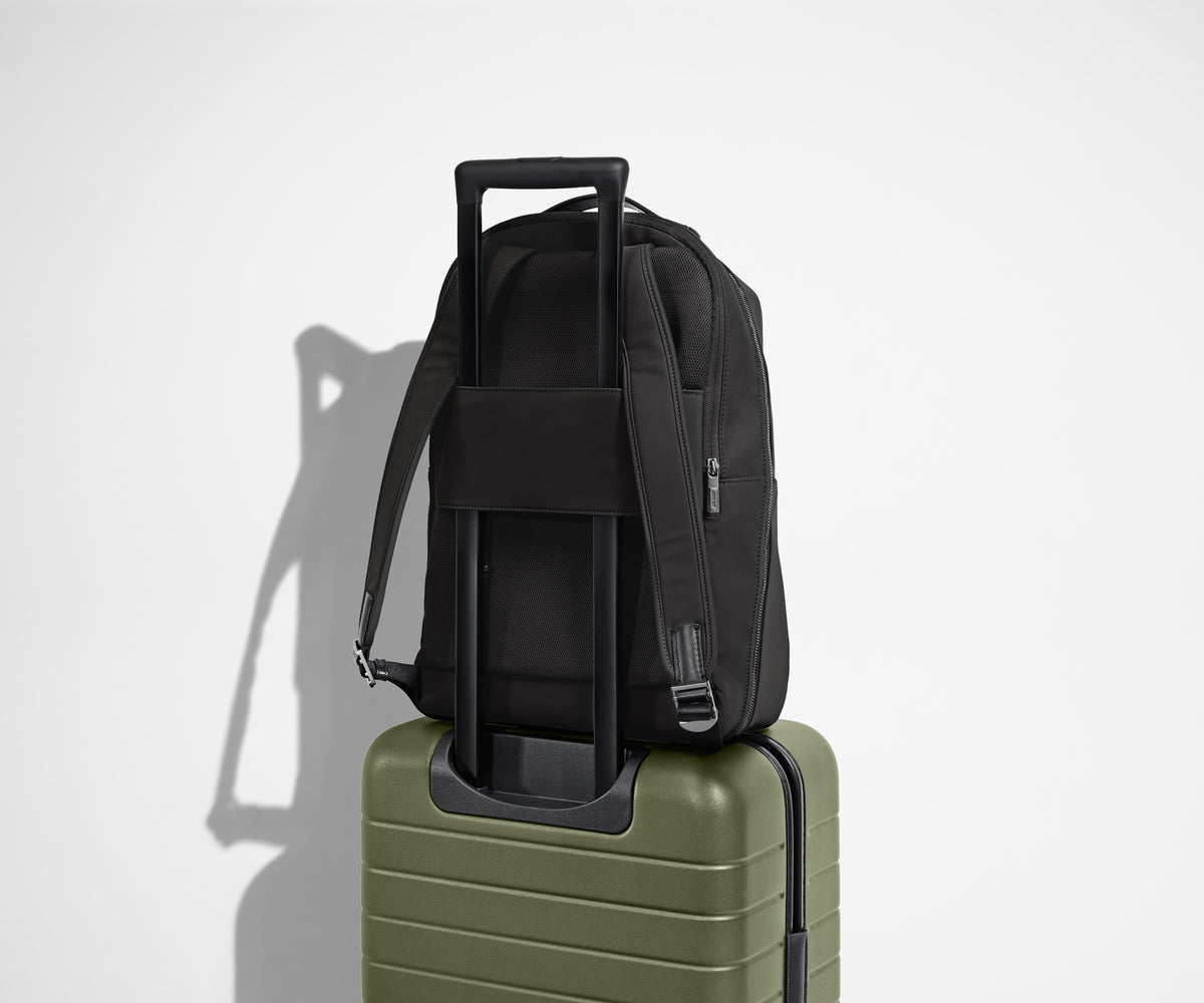 Away The Everywhere Zip Backpack in Jet Black