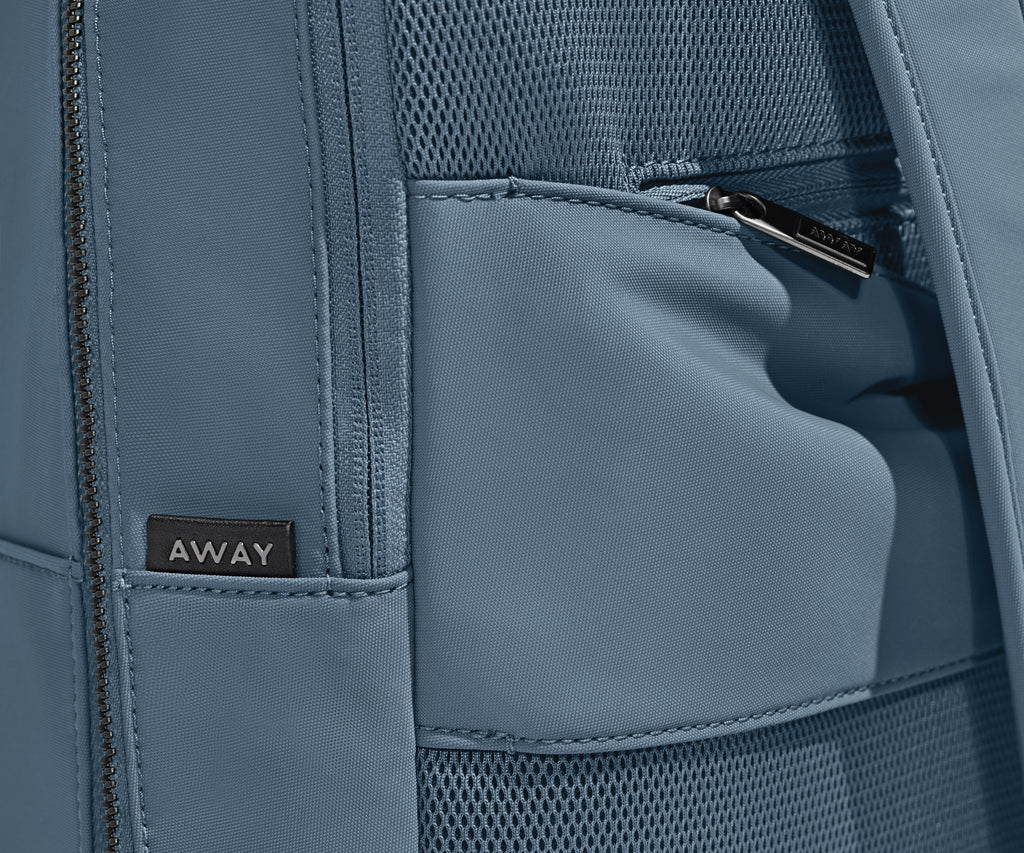 Away The Everywhere Zip Backpack in Coast Blue