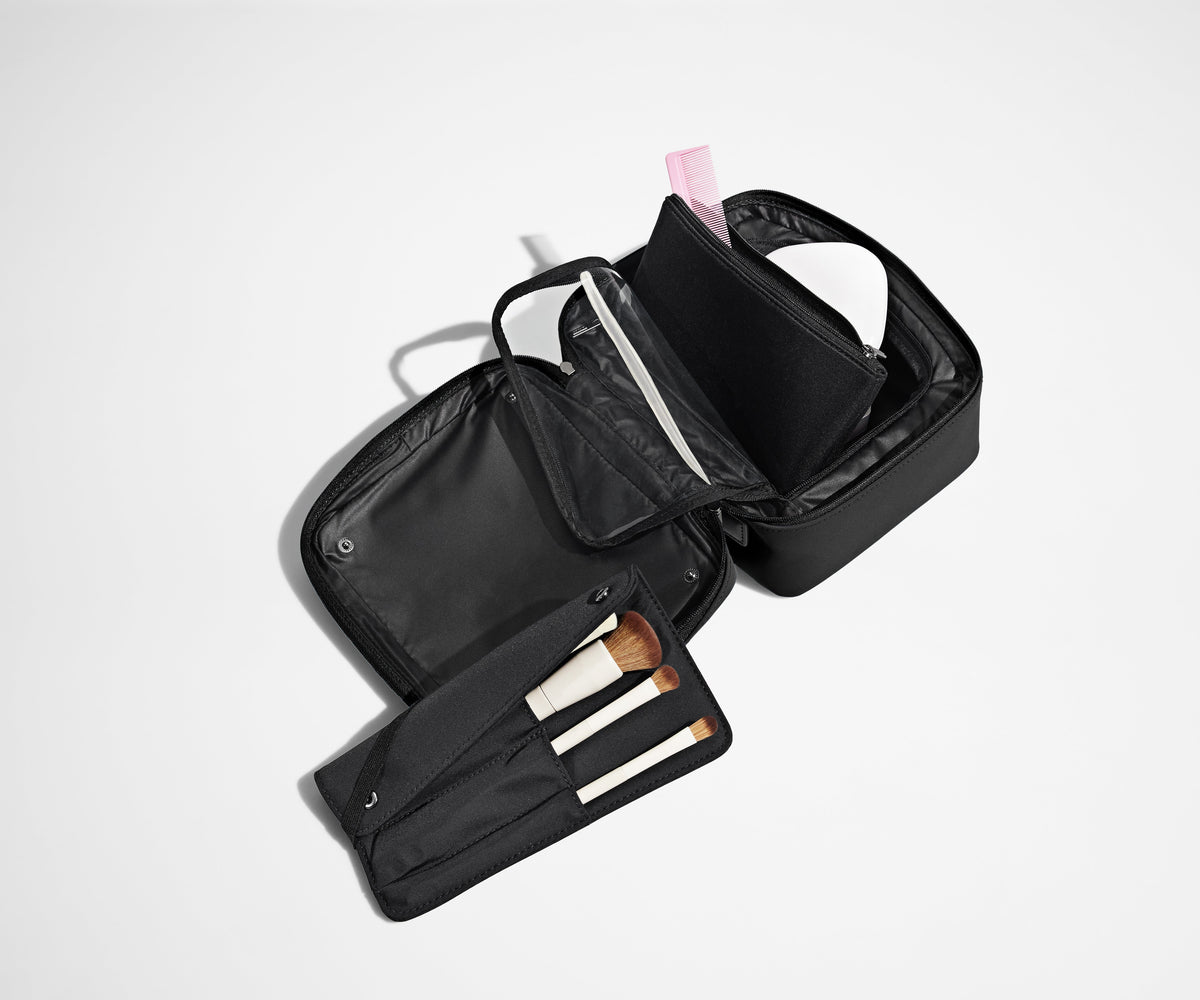 Away The Cosmetics Bag Toiletry Bag - Jet Black