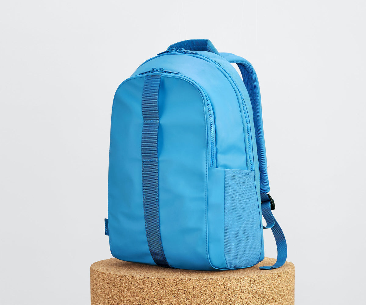 Away Active Backpack 26L in Vivid Blue
