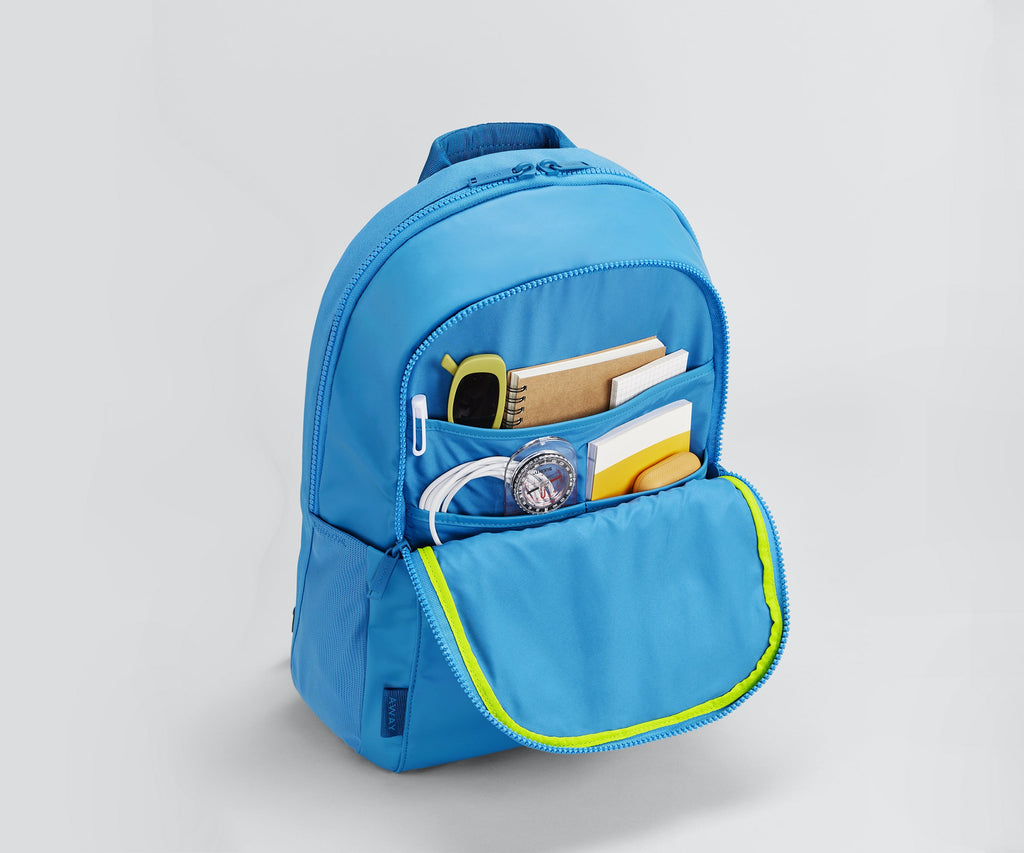 Away Active Backpack 26L in Vivid Blue