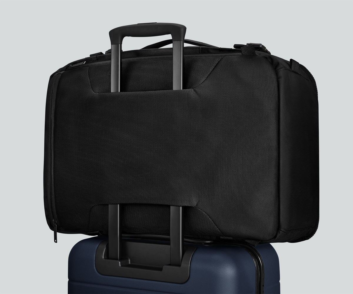 Away Active Convertible Backpack 45L in Jet Black