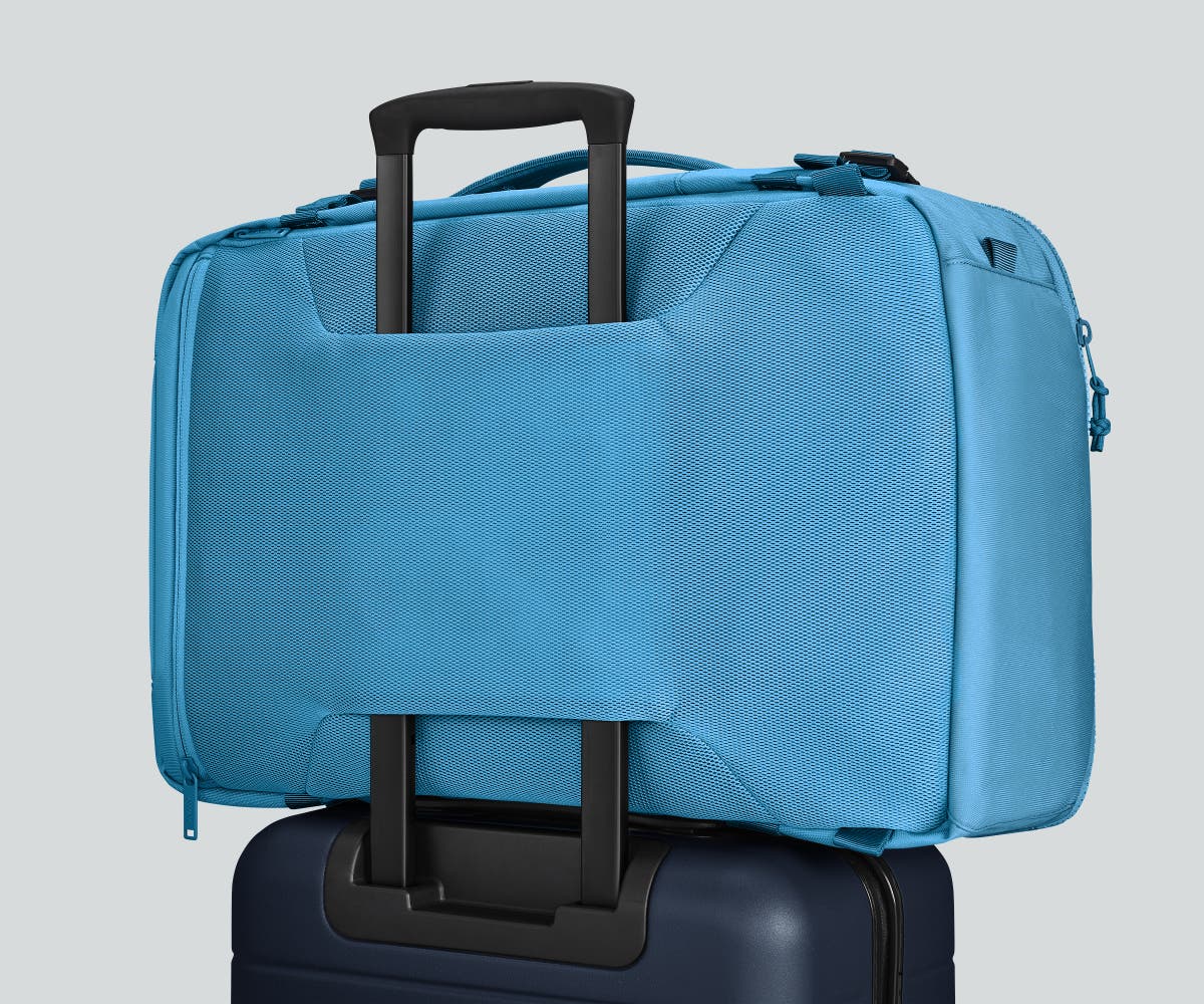 Away Active Convertible Backpack 45L in Vivid Blue