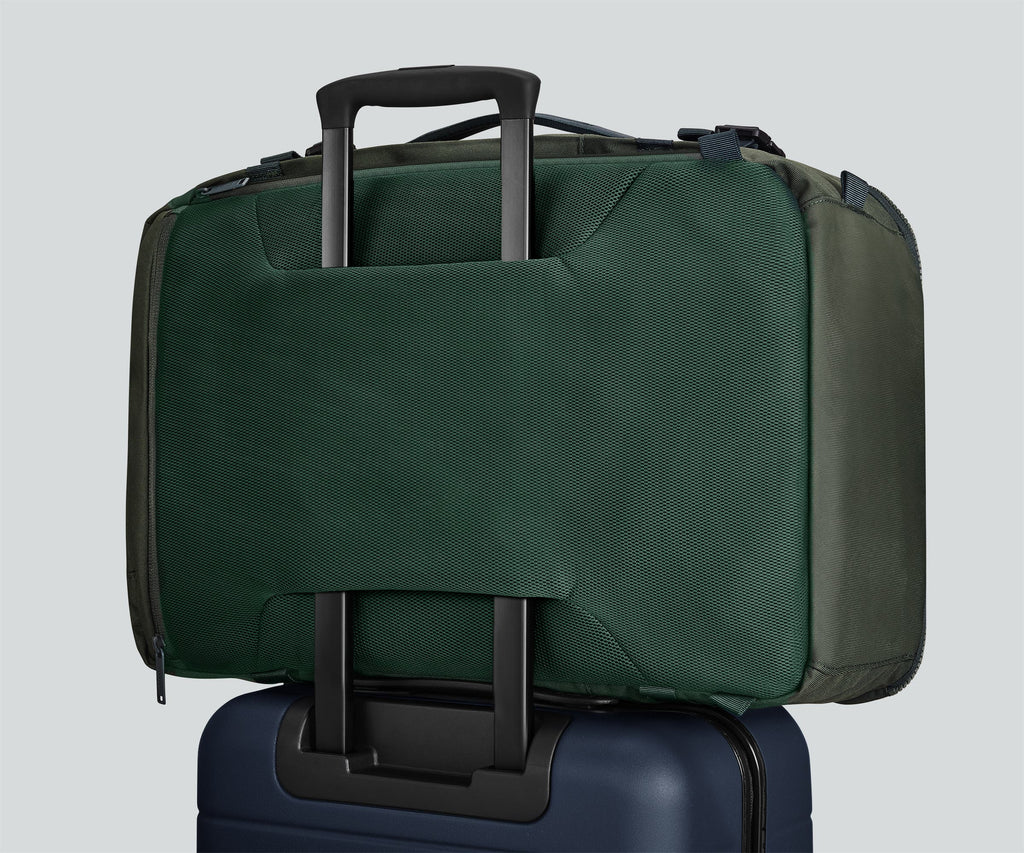 Away Active Convertible Backpack 45L in Forest Green