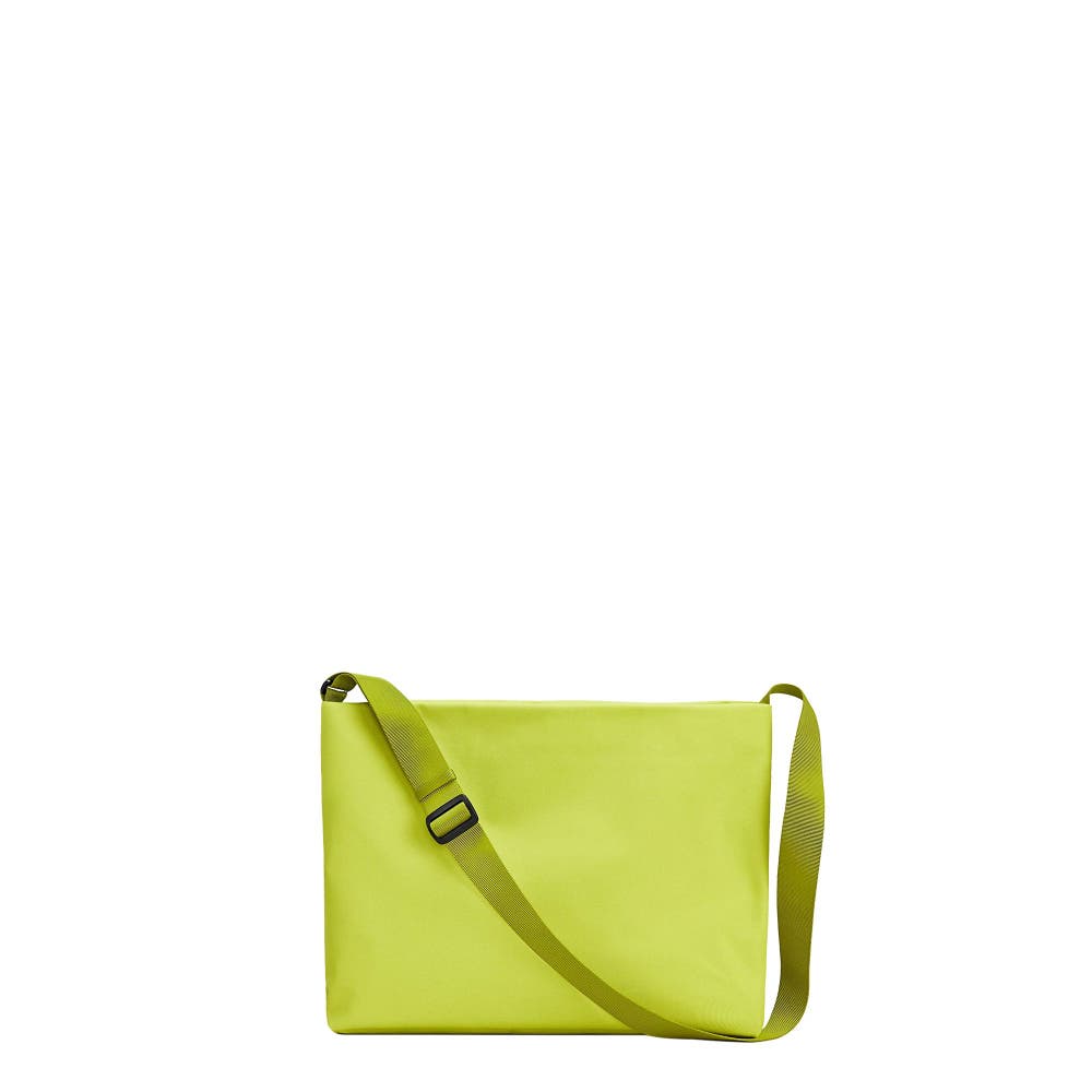 Away Active Messenger 16L Messenger Bag - Atomic Celery