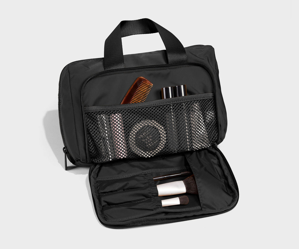Away Featherlight Daily Cosmetic Case Toiletry Bag - Jet Black