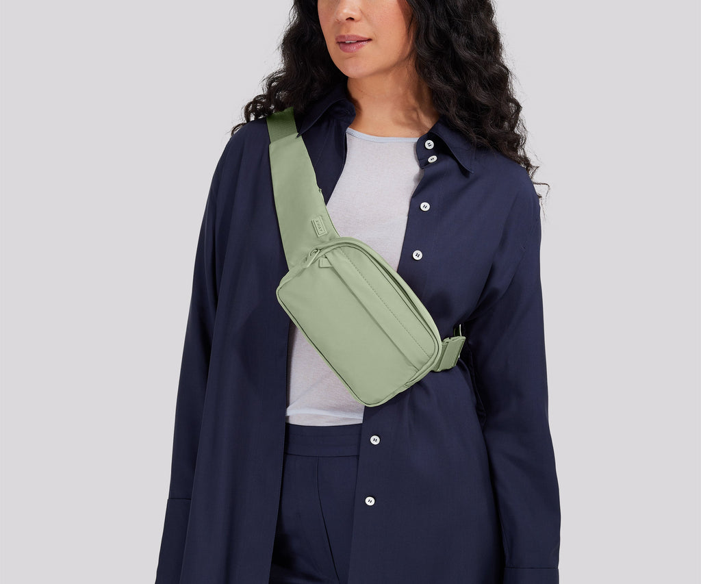 Away Featherlight Sling Bag Crossbody Bag - Sage Green