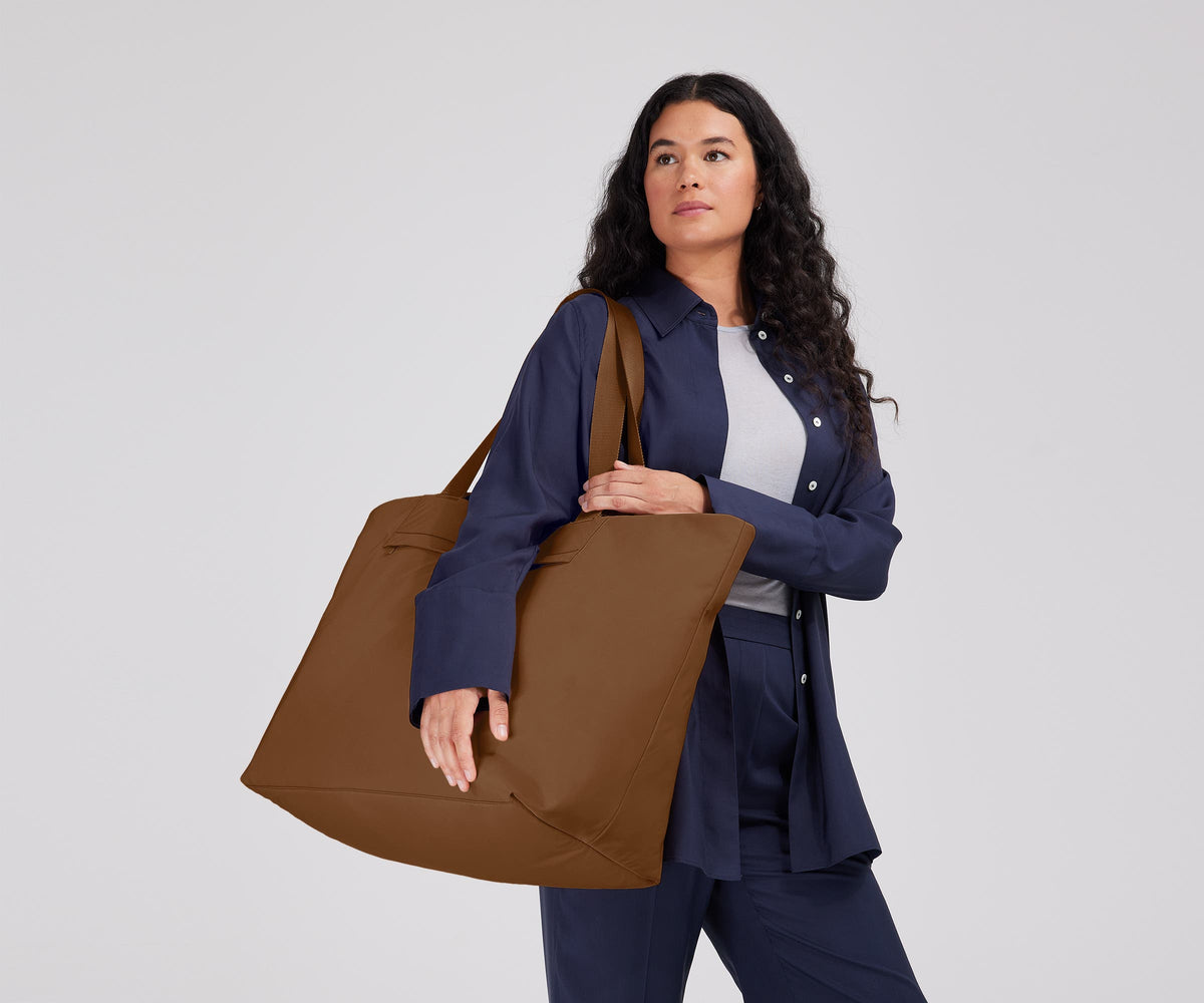 Away Large Featherlight Tote Tote Bag - Amaro Brown
