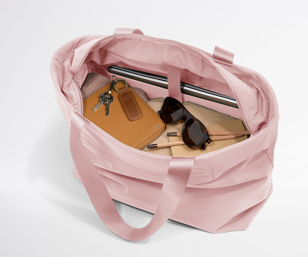Away Featherlight Tote Tote Bag - Blush Pink
