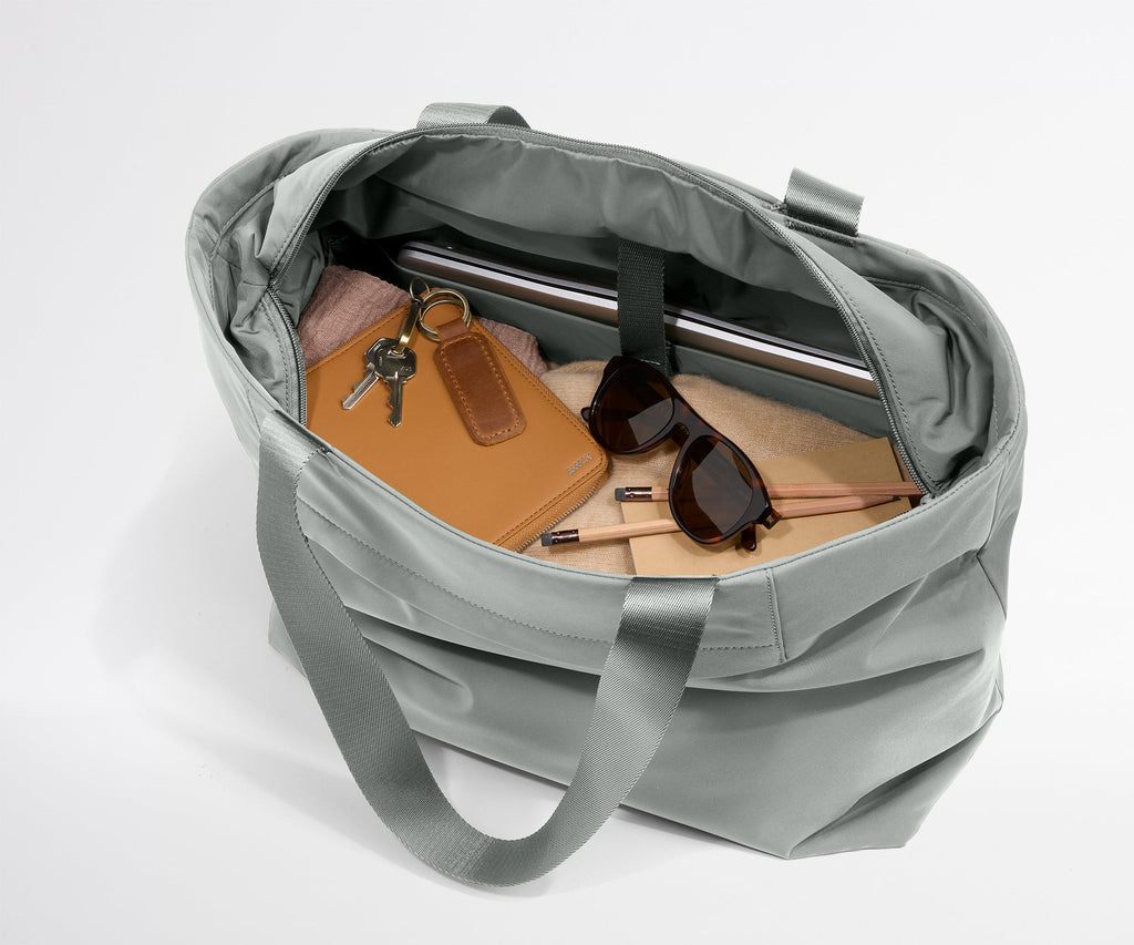 Away Featherlight Tote Tote Bag - Nordic Gray