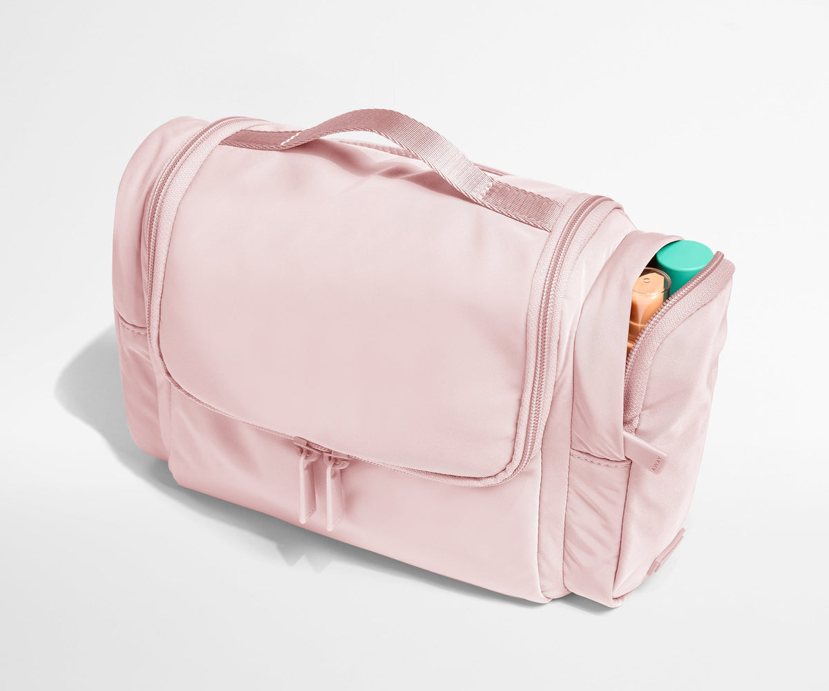 Away Featherlight Hanging Travel Vanity Travel Accessory - Blush Pink