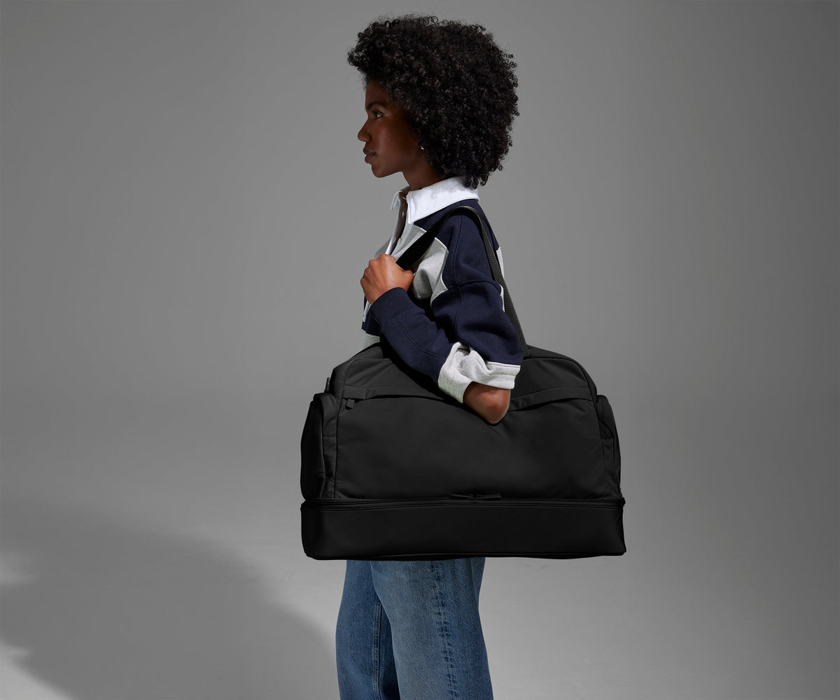 Away Featherlight Weekender Crossbody Bag - Jet Black