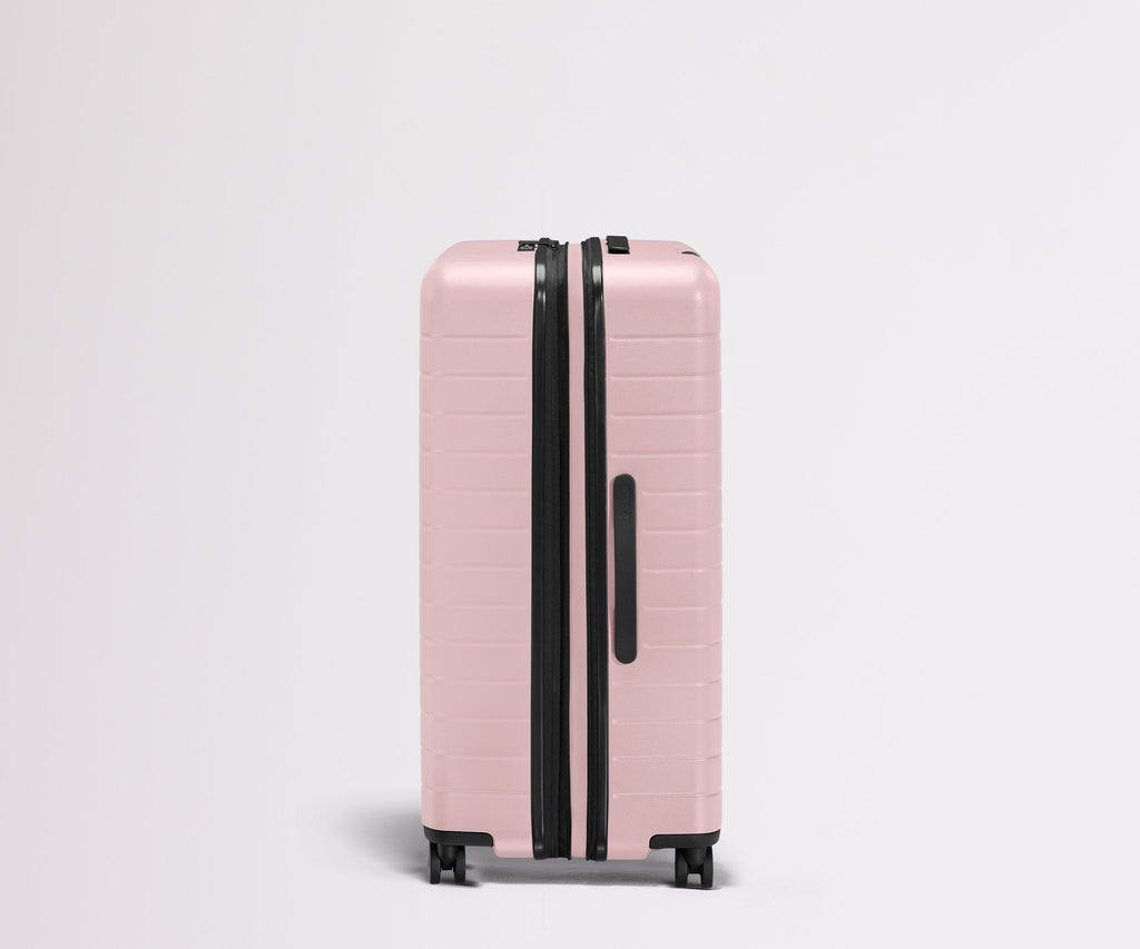 Away The Large Flex Suitcase - Blush Pink
