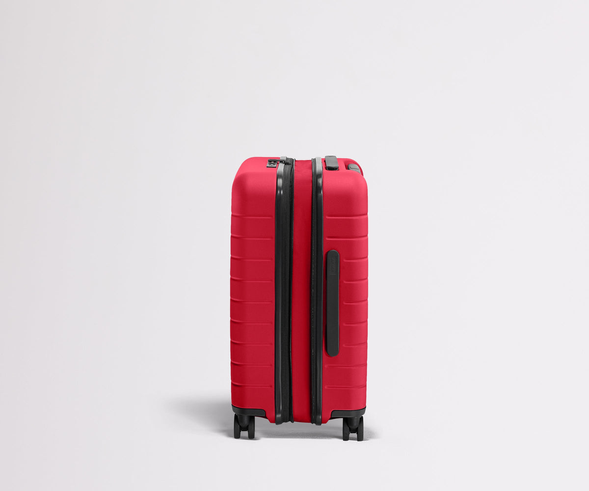 Away The Carry-On Flex Suitcase - Cherry Red