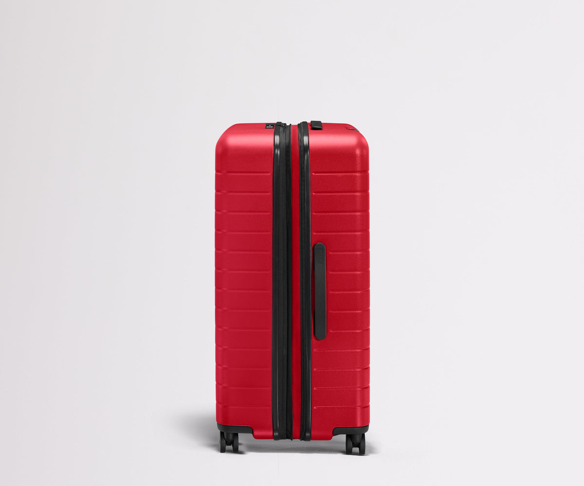 Away The Large Flex Suitcase - Cherry Red