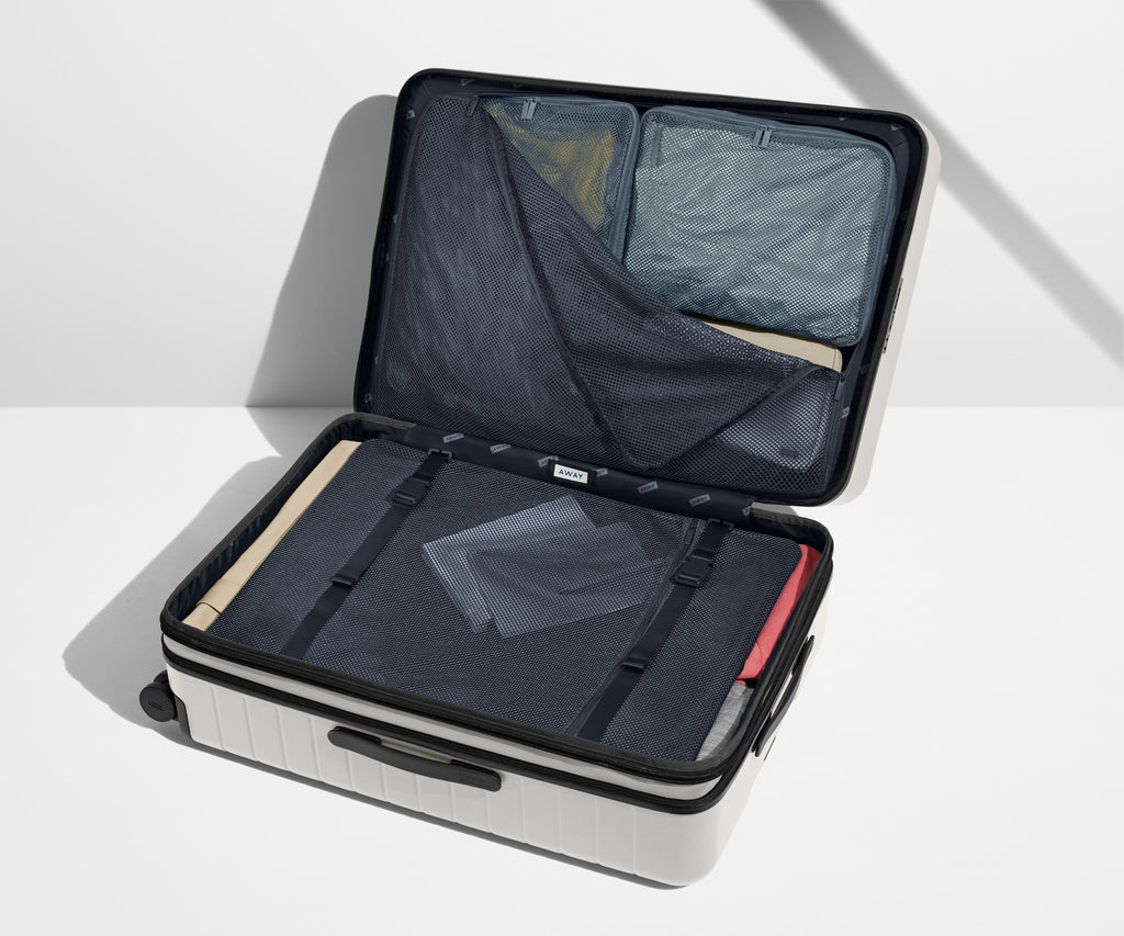 Away The Large Flex Suitcase - Cloud Gray