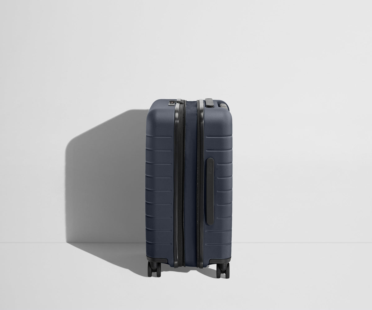 Away The Carry-On Flex Suitcase - Navy Blue