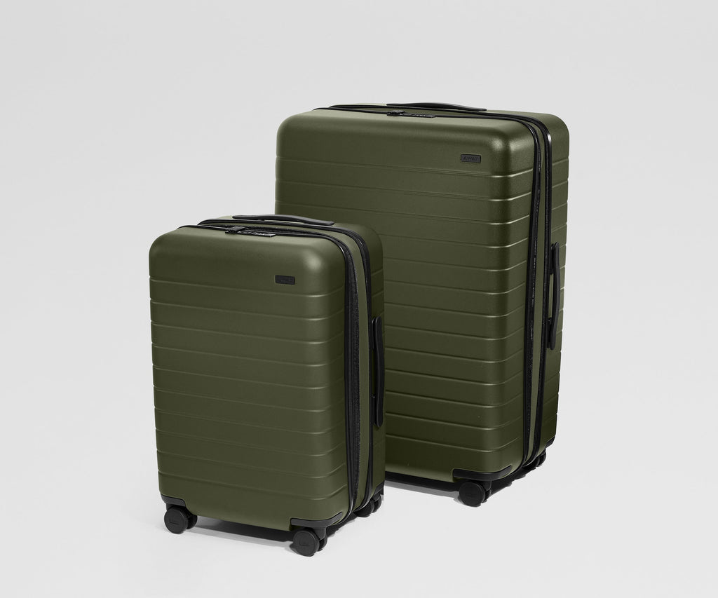 Away Extra Space Bundle Suitcase