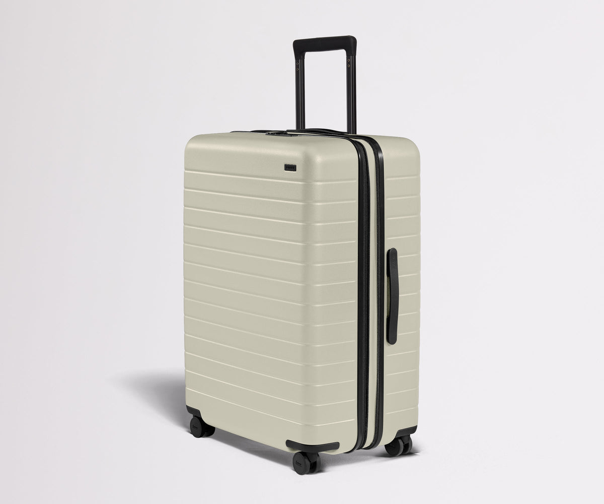Away The Large Flex Suitcase - Salt White
