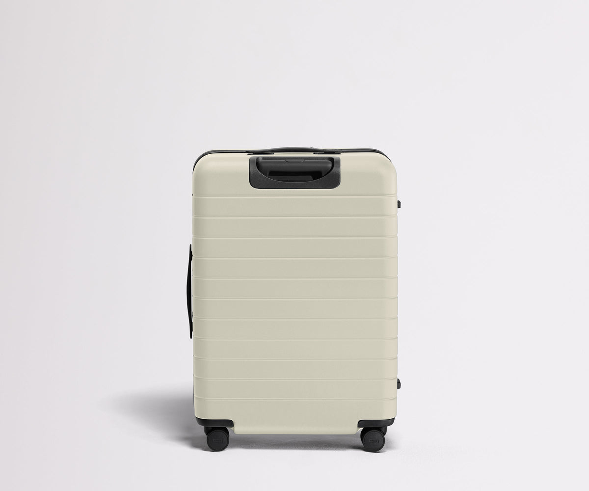 Away The Medium Flex Suitcase - Salt White